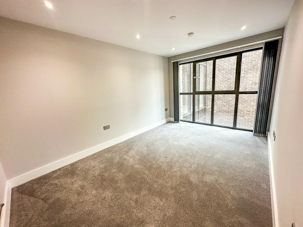 Flat Bowmars Lane in Leicester