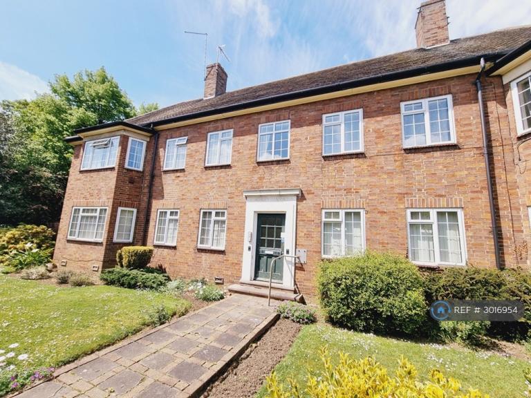 Flat Burghley Road in Peterborough