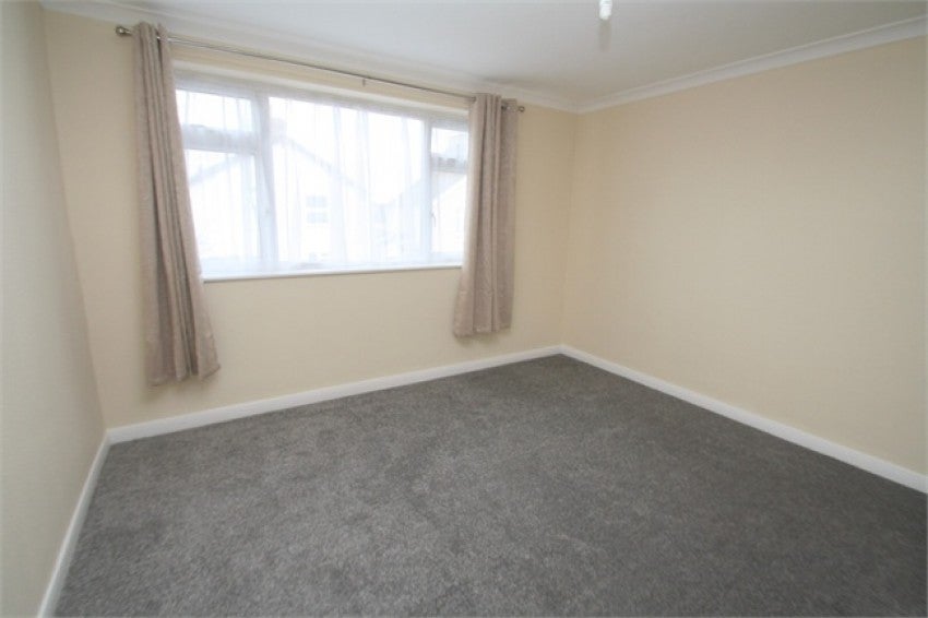 Flat Wyatt Road in Borough of Spelthorne