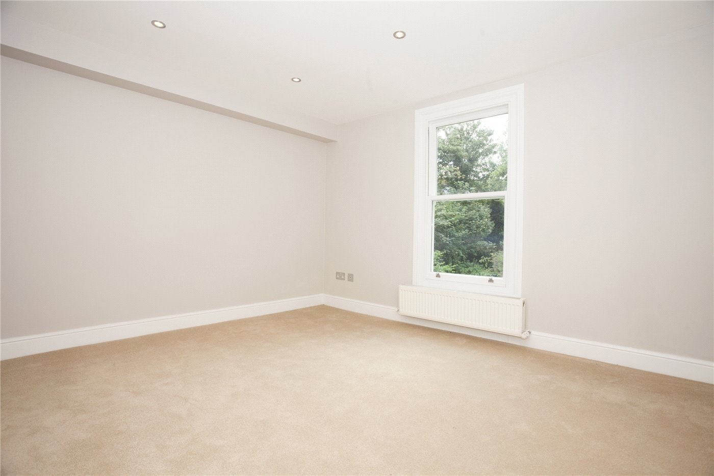 Flat Deerbrook Road in Greater London