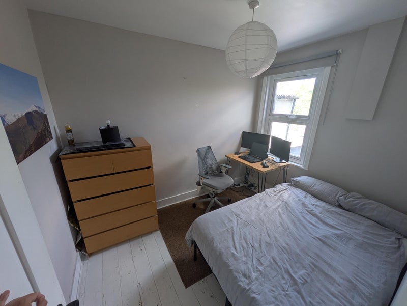 Room Love Lane in Greater London