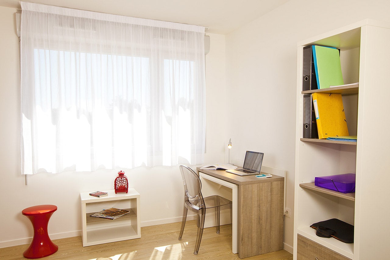 Flat Rue des Tritons in Montigny-le-Bretonneux
