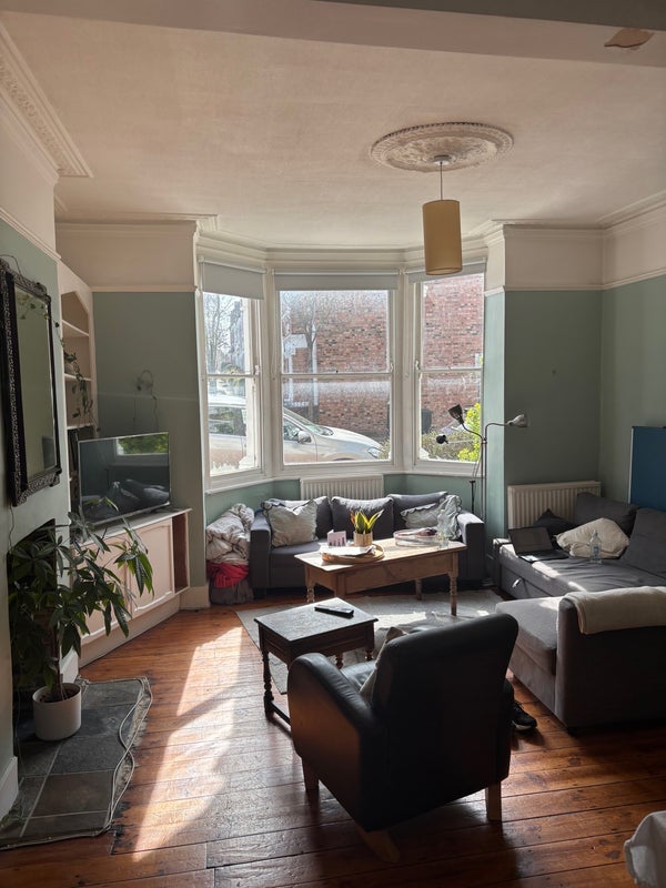 Room Framfield Road in Greater London