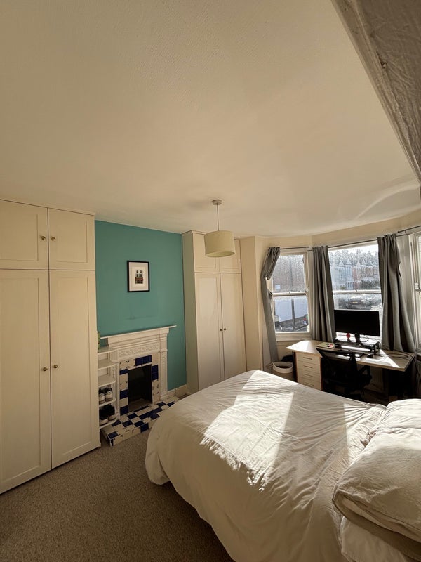 Room Framfield Road in Greater London