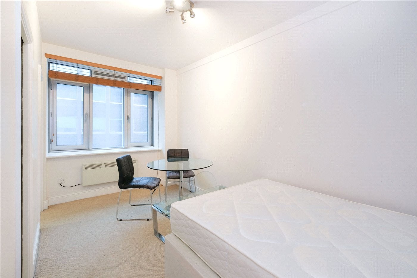 Flat Fetter Lane in City of London