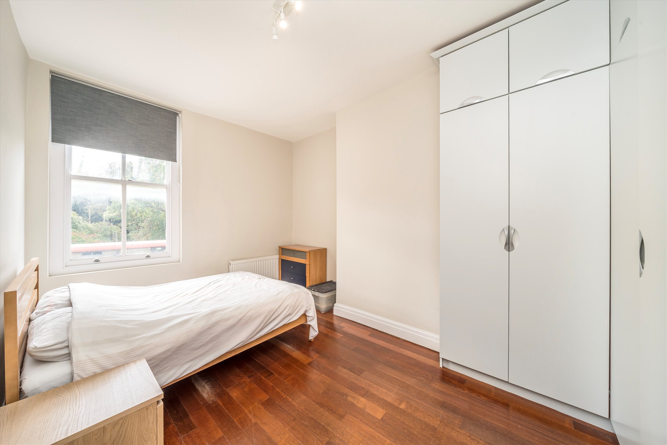 Flat Durham Street in Greater London