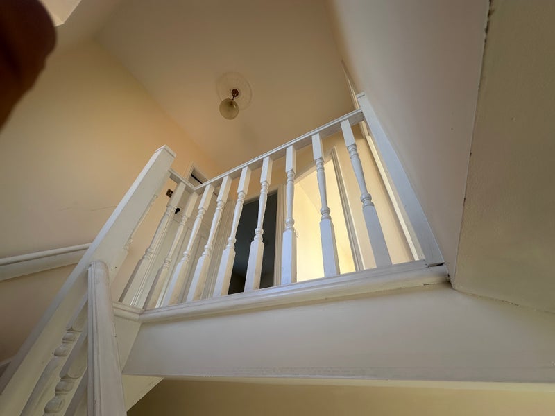 Room St Alban Close in Leeds