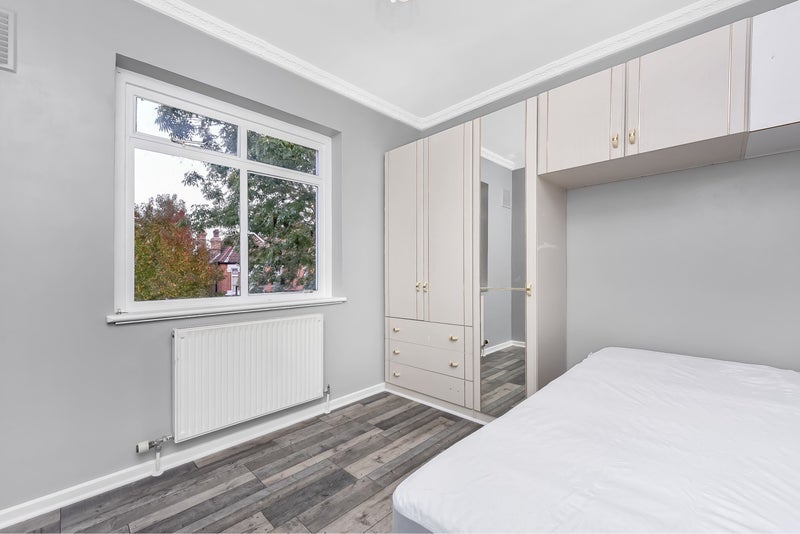 Room Stradella Road in Greater London