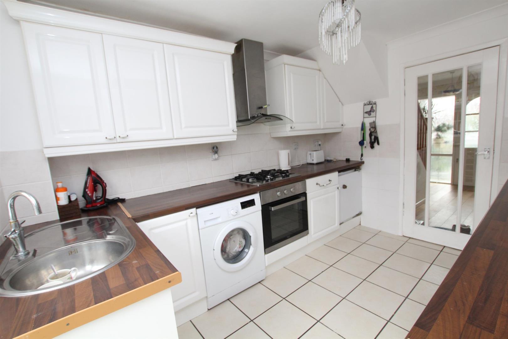 House Arthingworth Close in Coventry