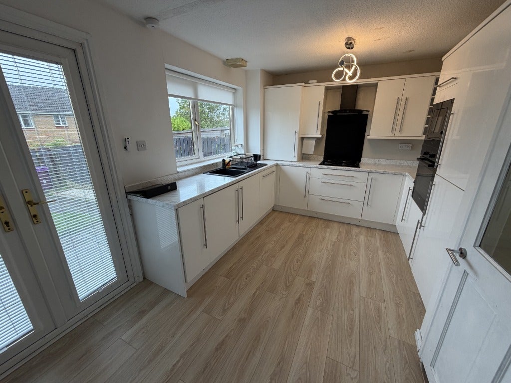 House Woodside Road in Kilwinning