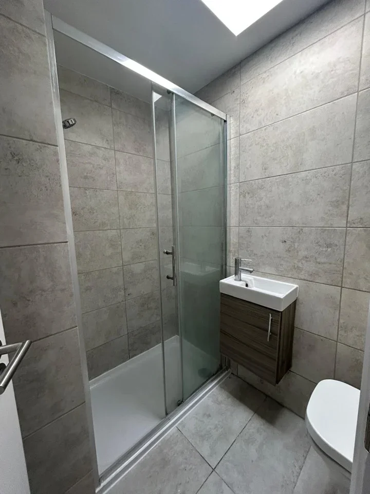 Flat Finchley Lane in Greater London