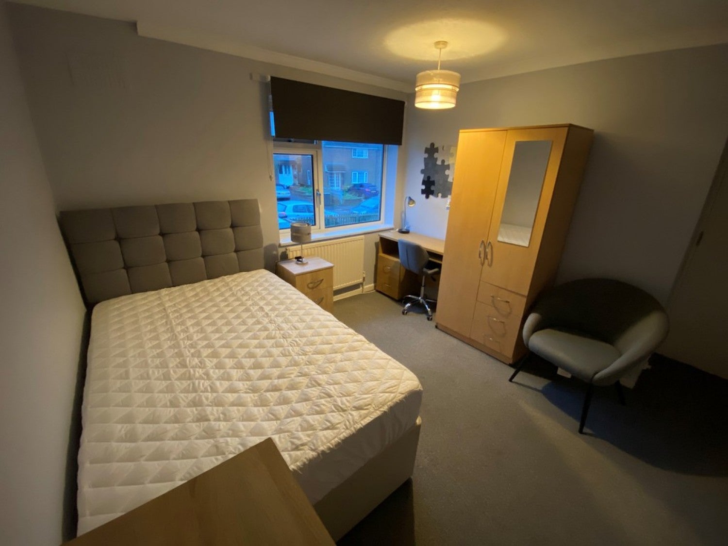 Room Warren Road in Winchester