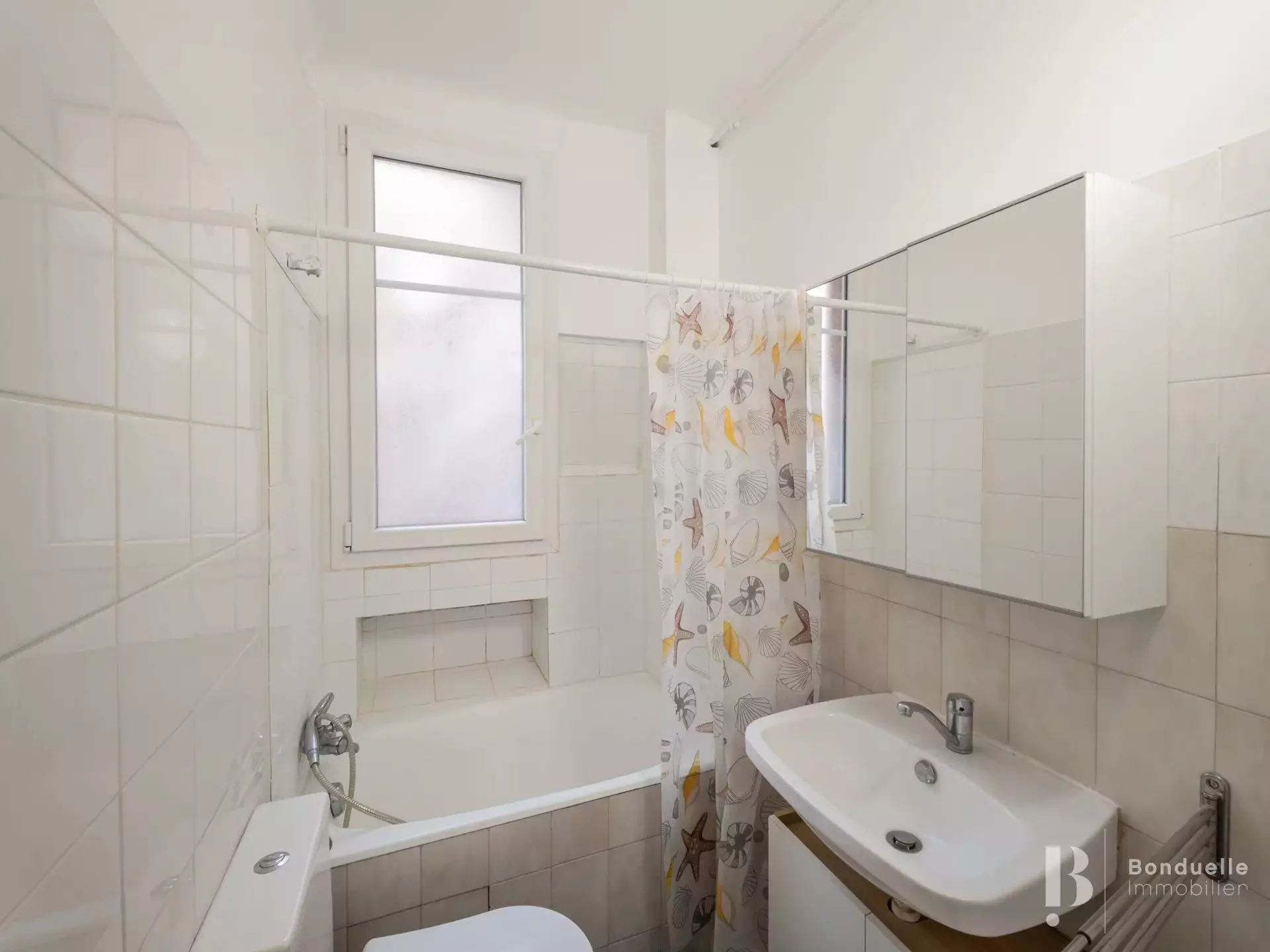 Appartement Rue Saint-Blaise à Paris