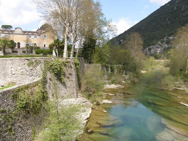 Room Route de Navas in Montdardier