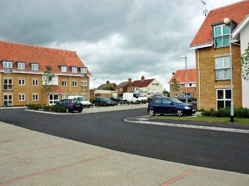 Flat Lime Kiln Close in Harry Stoke
