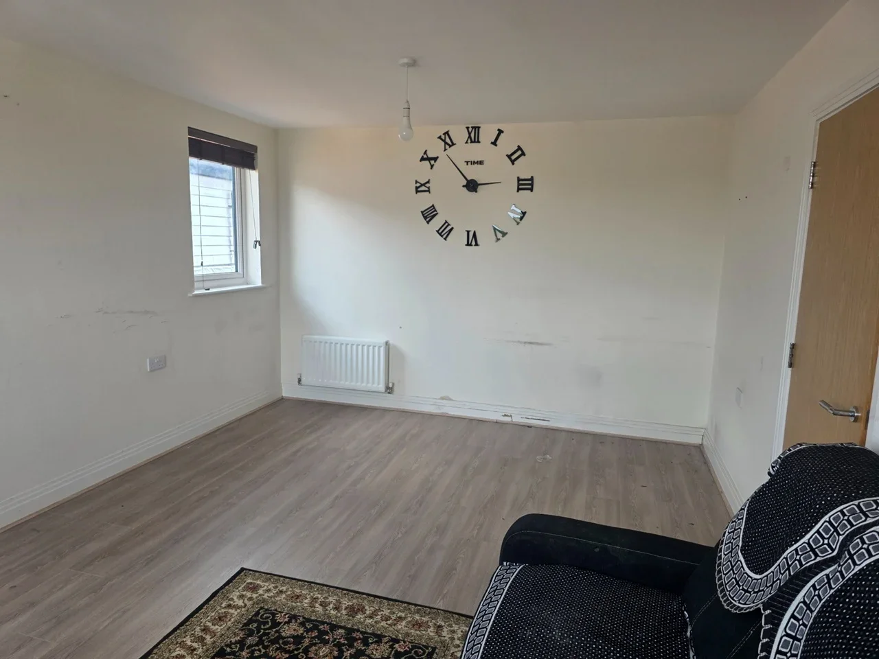 Flat North Court in Batchworth
