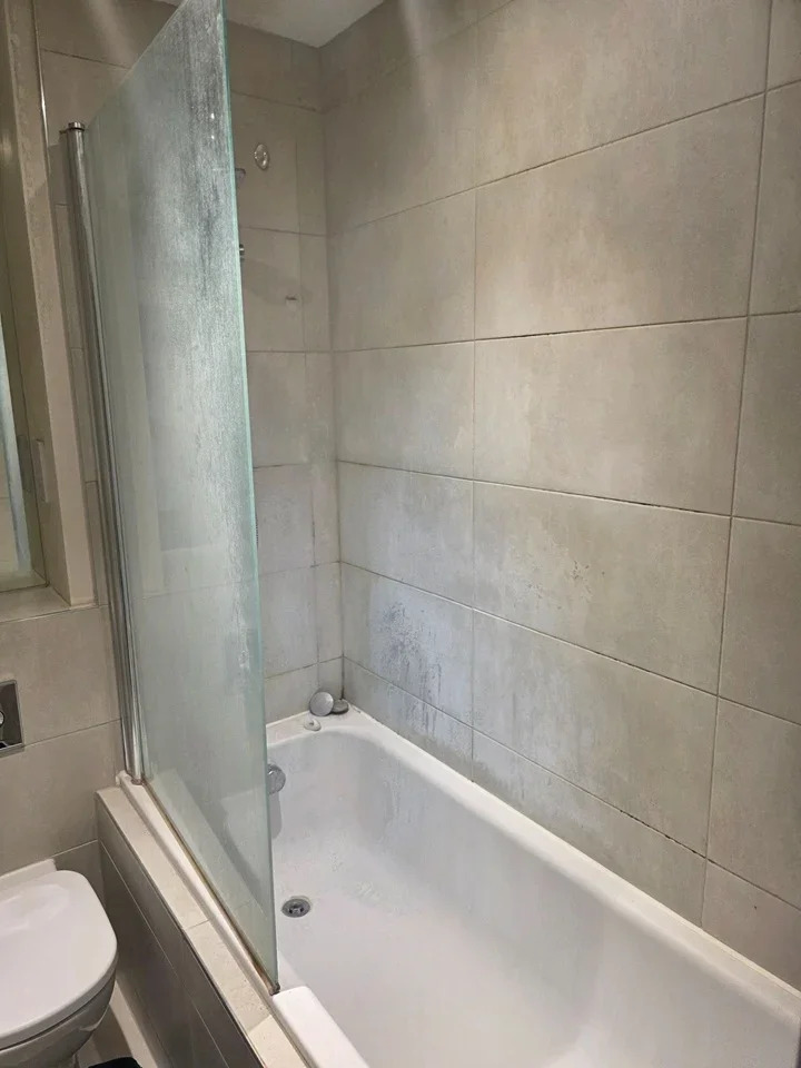 Flat North Court in Batchworth