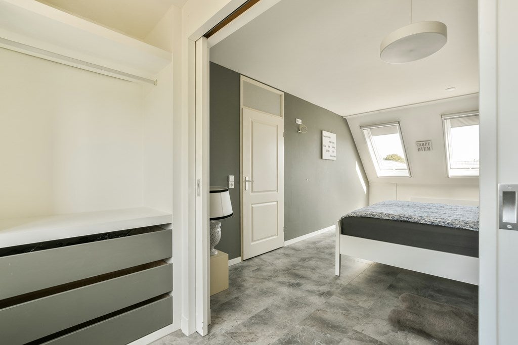 Tussenwoning te koop: Vergeet-mij-Nietjestraat 11, Almere