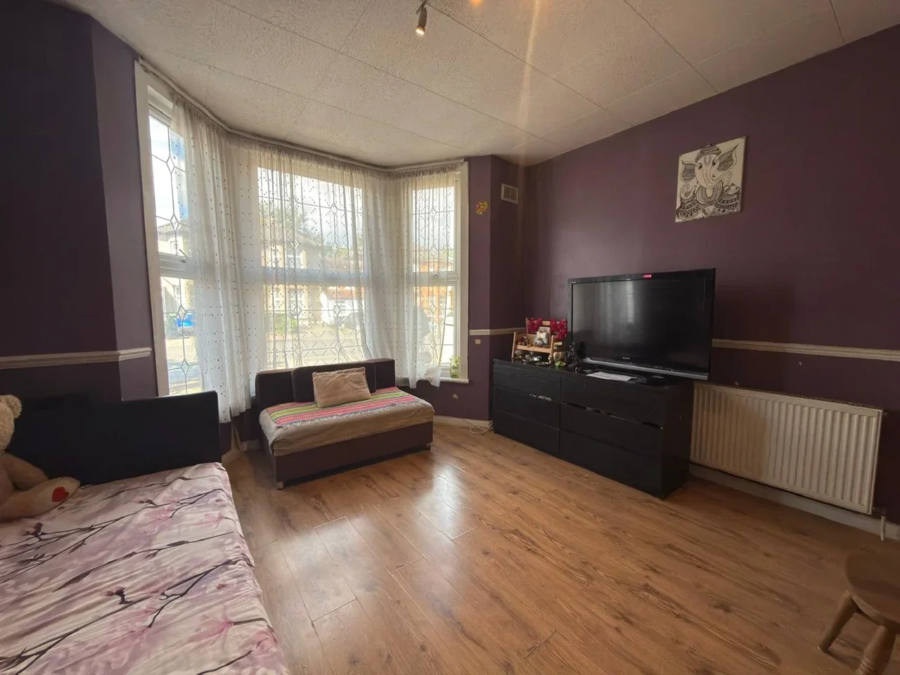 Flat Argyle Road in Greater London