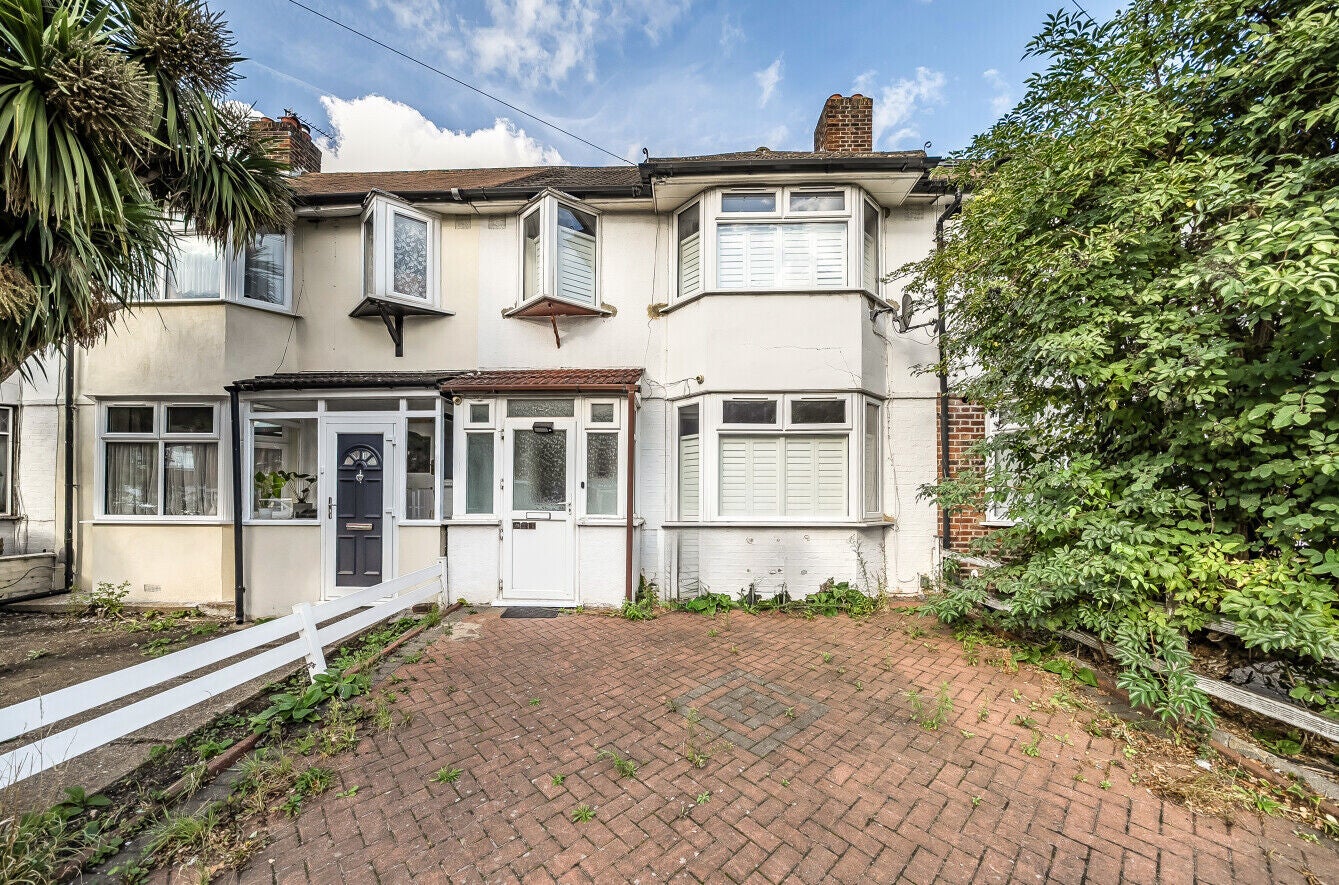 House Tamworth Lane in Greater London