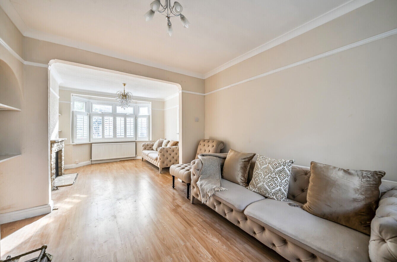 House Tamworth Lane in Greater London