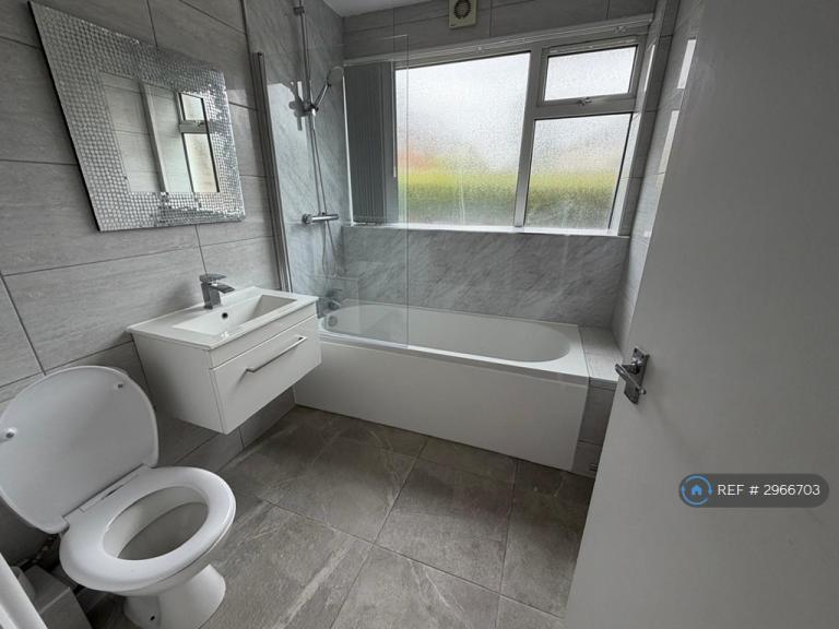 Flat Middlefield Gardens in Halesowen