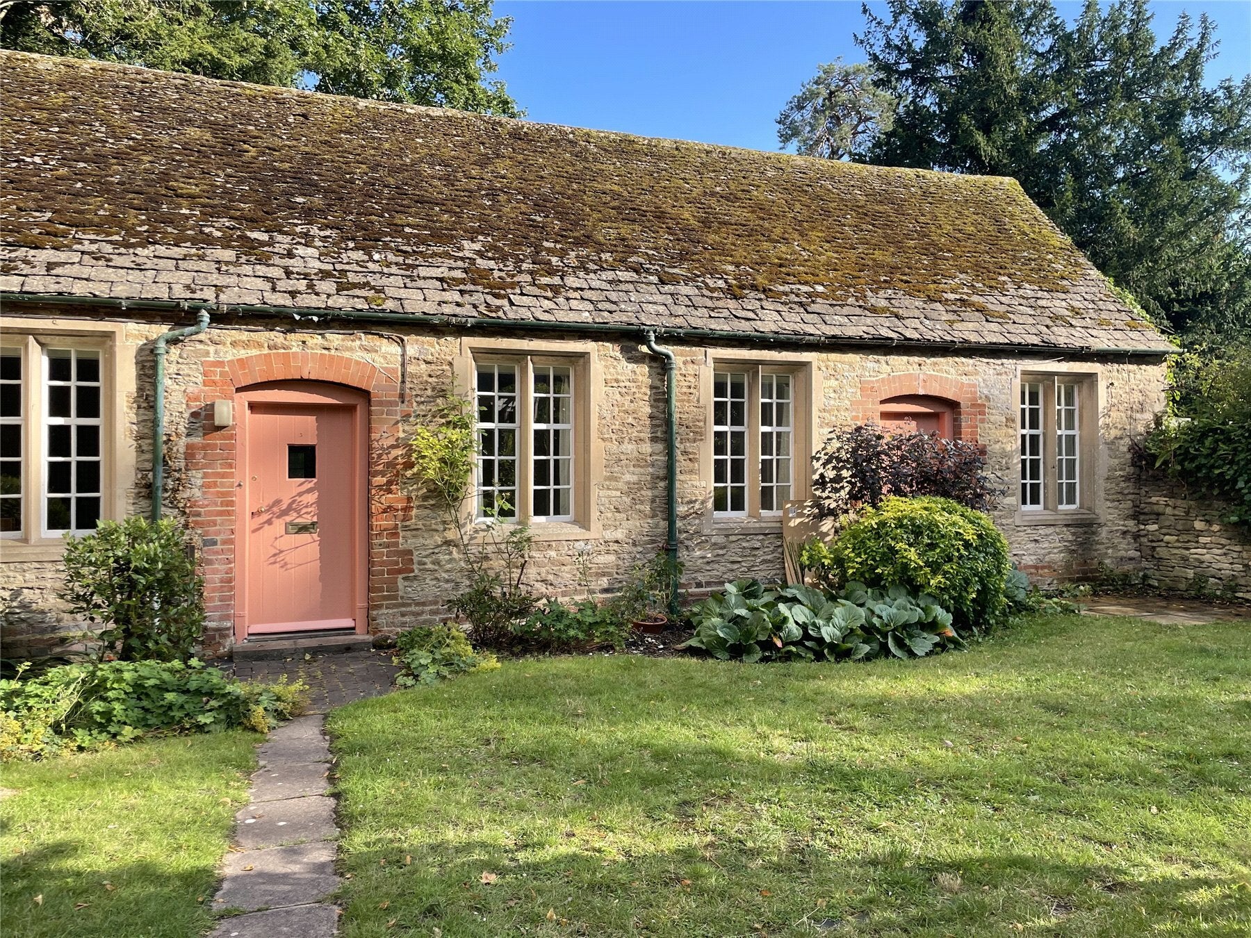 House Abingdon Road in Vale of White Horse