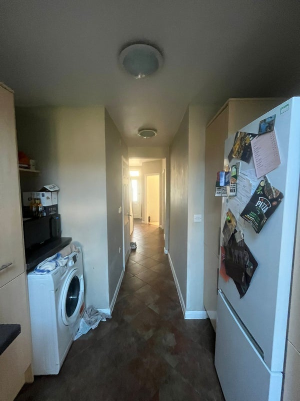 Room Dawnay Road in Greater London