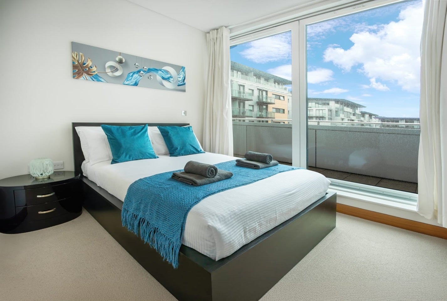 Flat Queenstown Road in Greater London