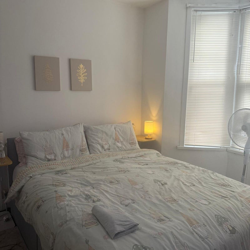 Flat Granleigh Road in Greater London