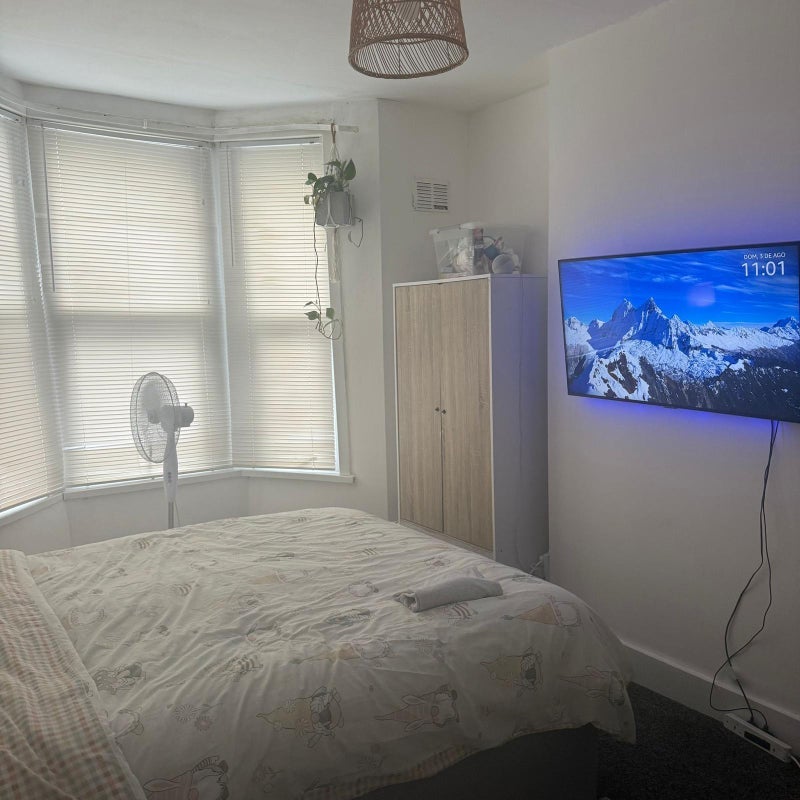 Flat Granleigh Road in Greater London