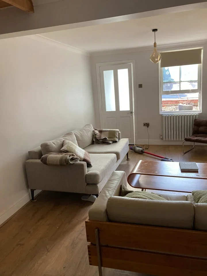 Room Harefield Road in Greater London