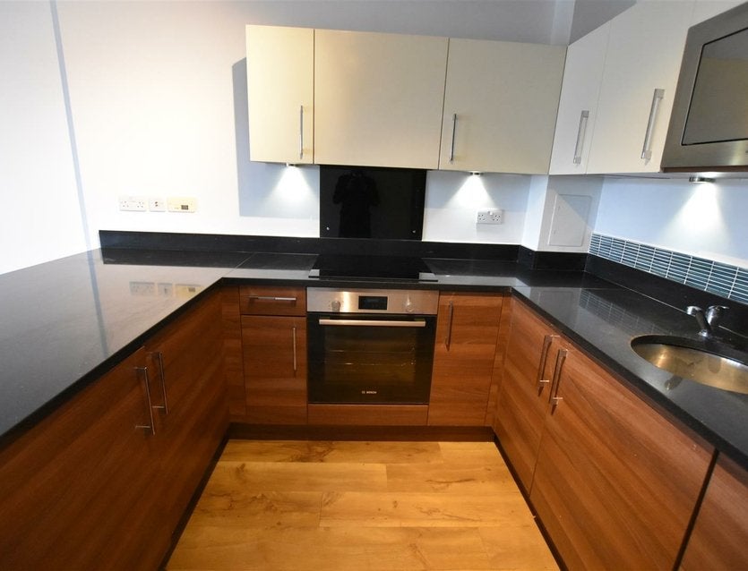 Flat Park Lodge Avenue in Greater London