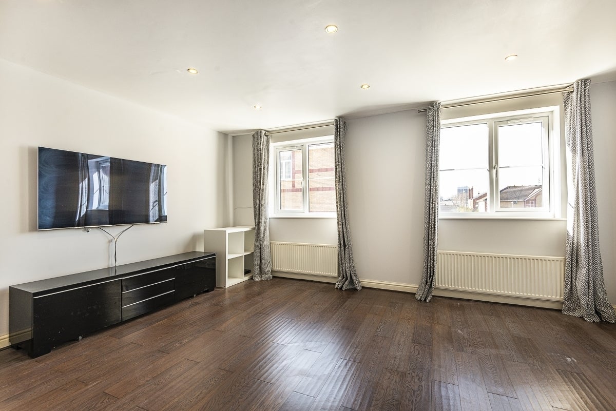 House Livesey Close in Greater London