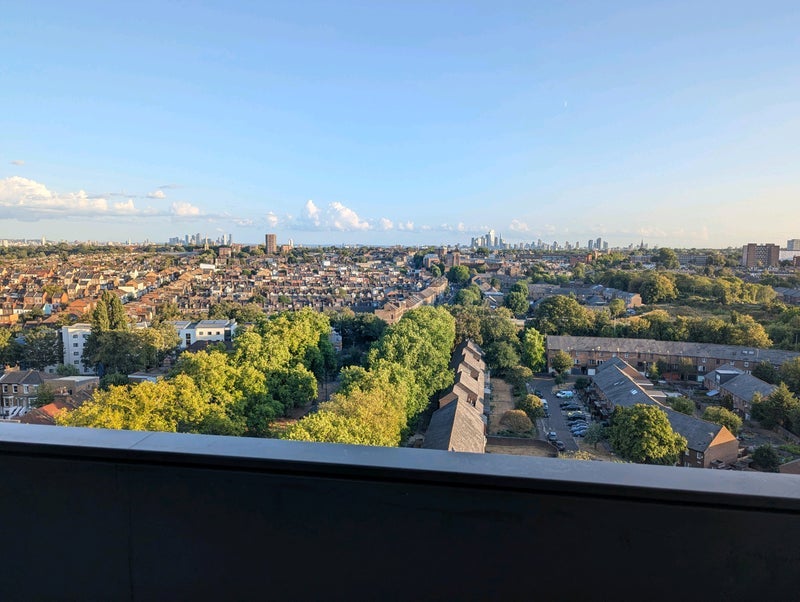 Room High Road in Greater London