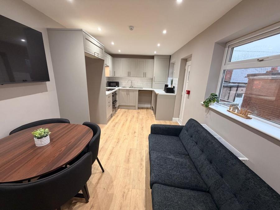 Room Hillfield Street in Gateshead