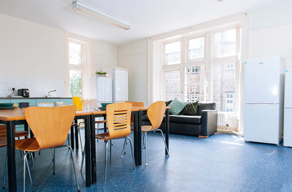 Room Weetwood Court in Leeds