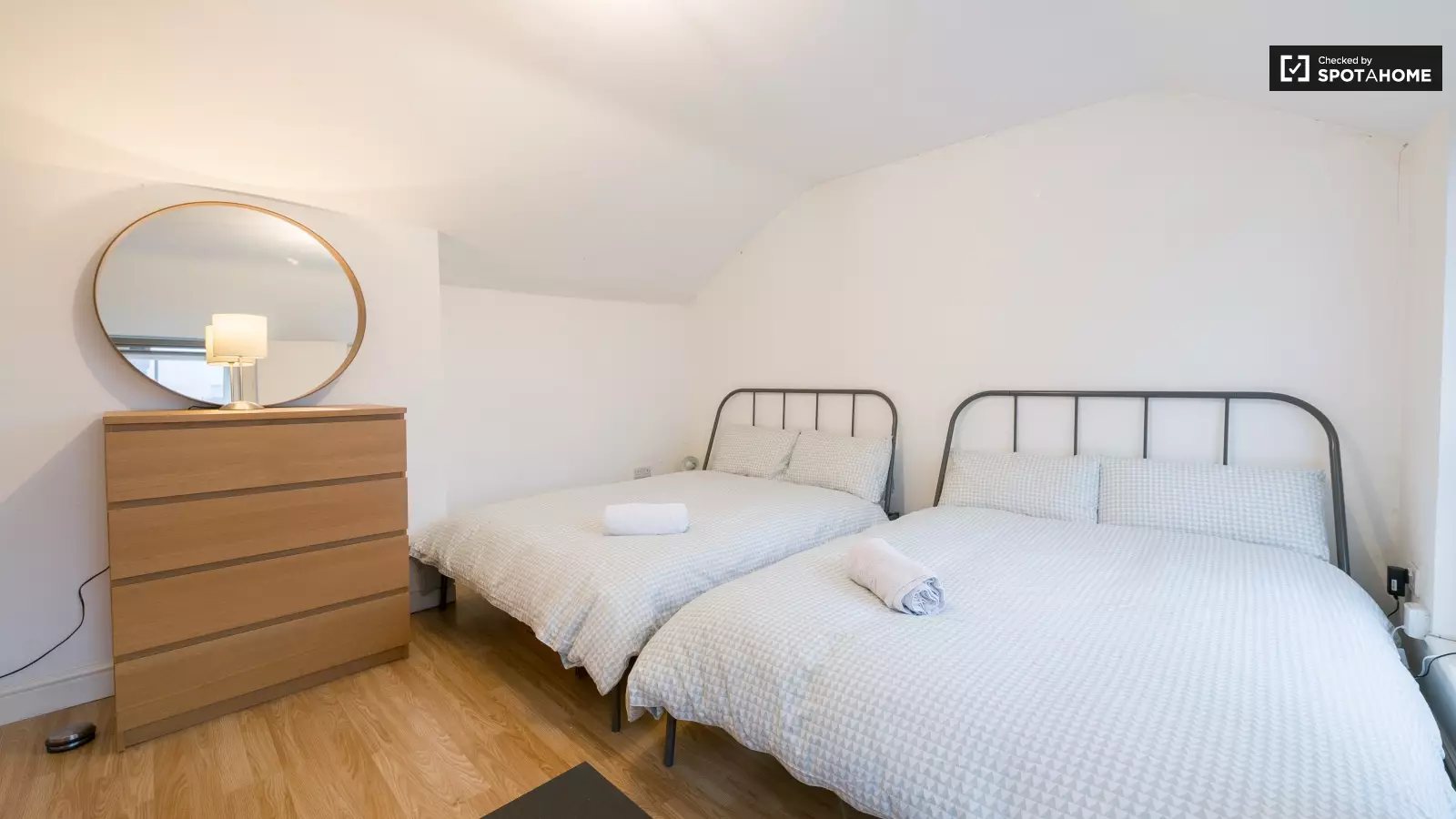 Flat Durward Street in Greater London