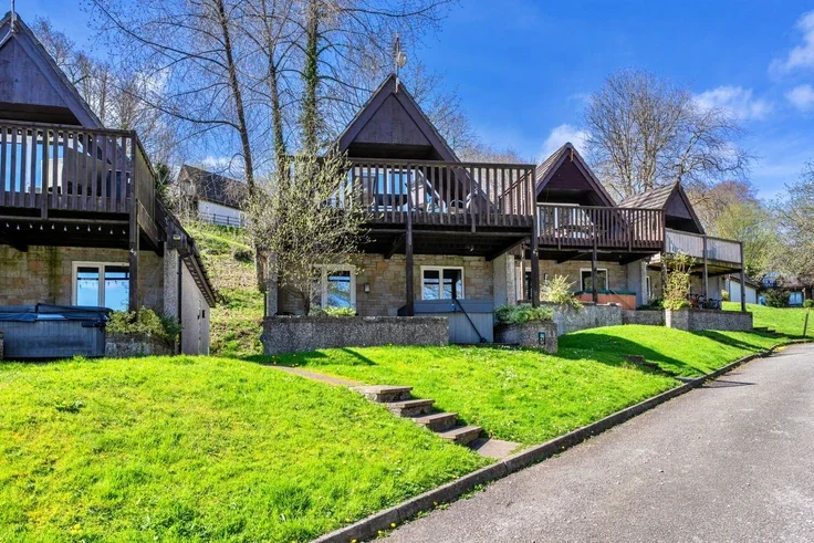 House Valley Lodge in St Ann's Chapel