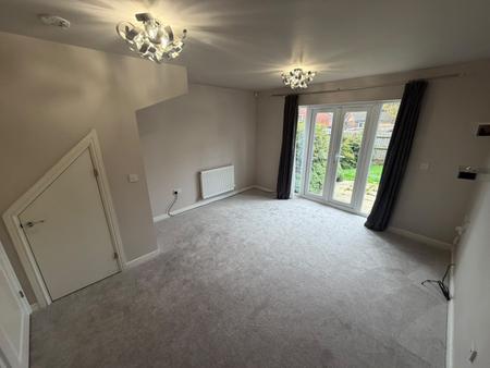 House Mentor Close in Bloxwich