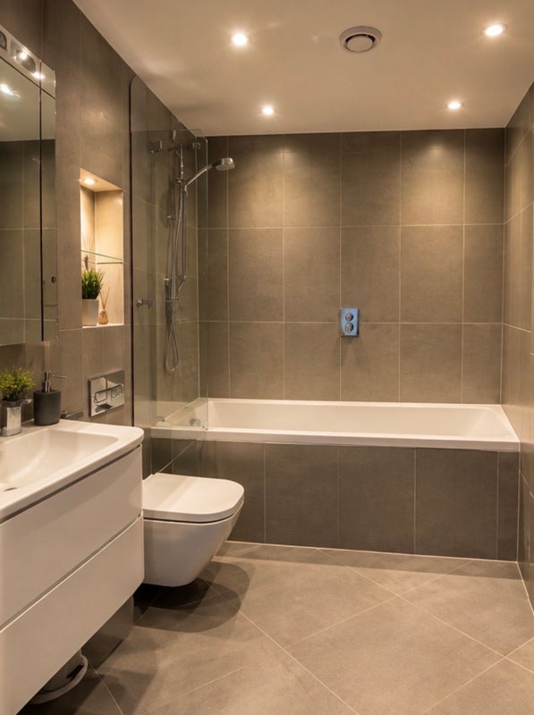 Room Holman Road in Greater London