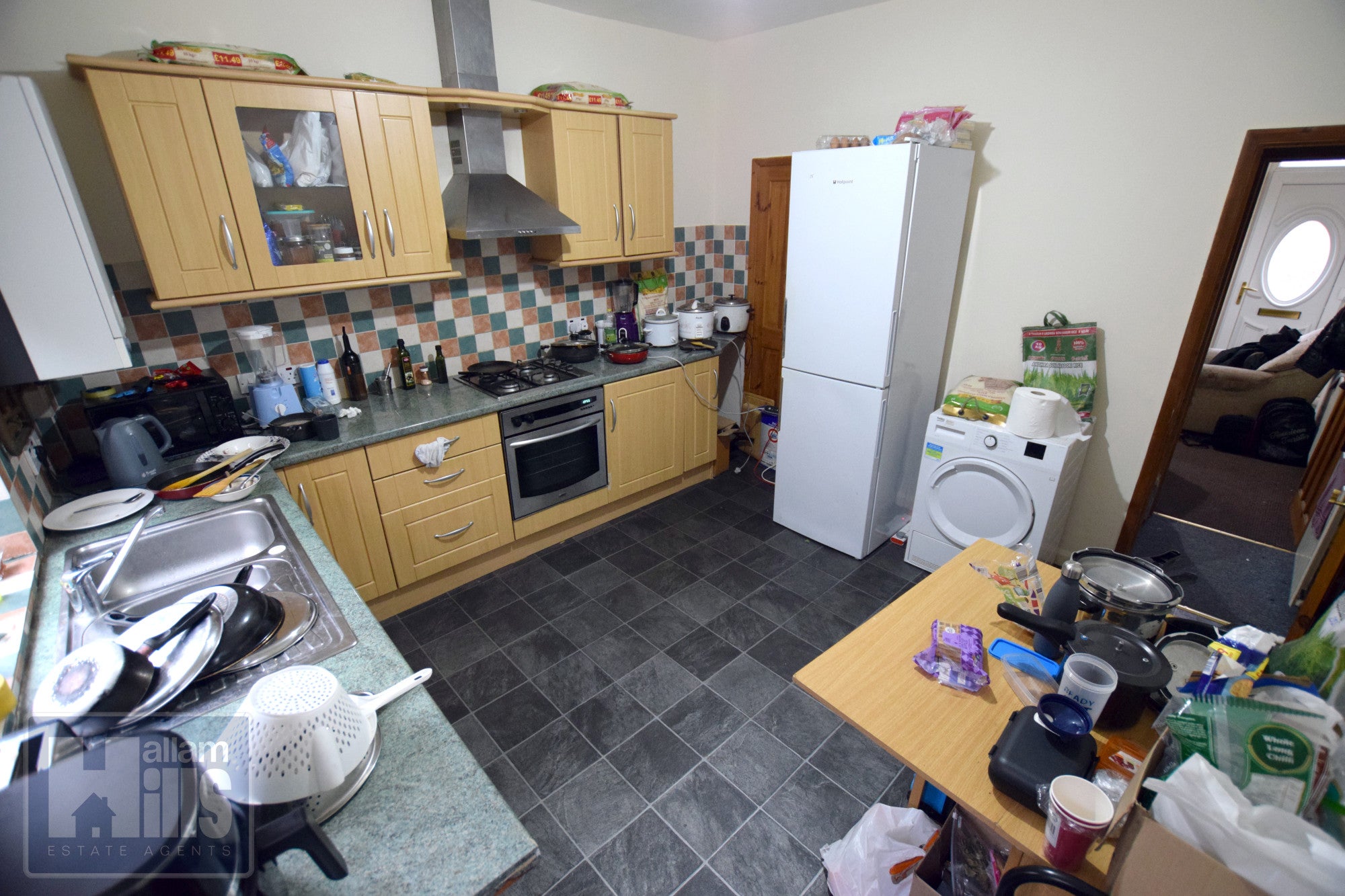 Flat Cecil Square in Sheffield