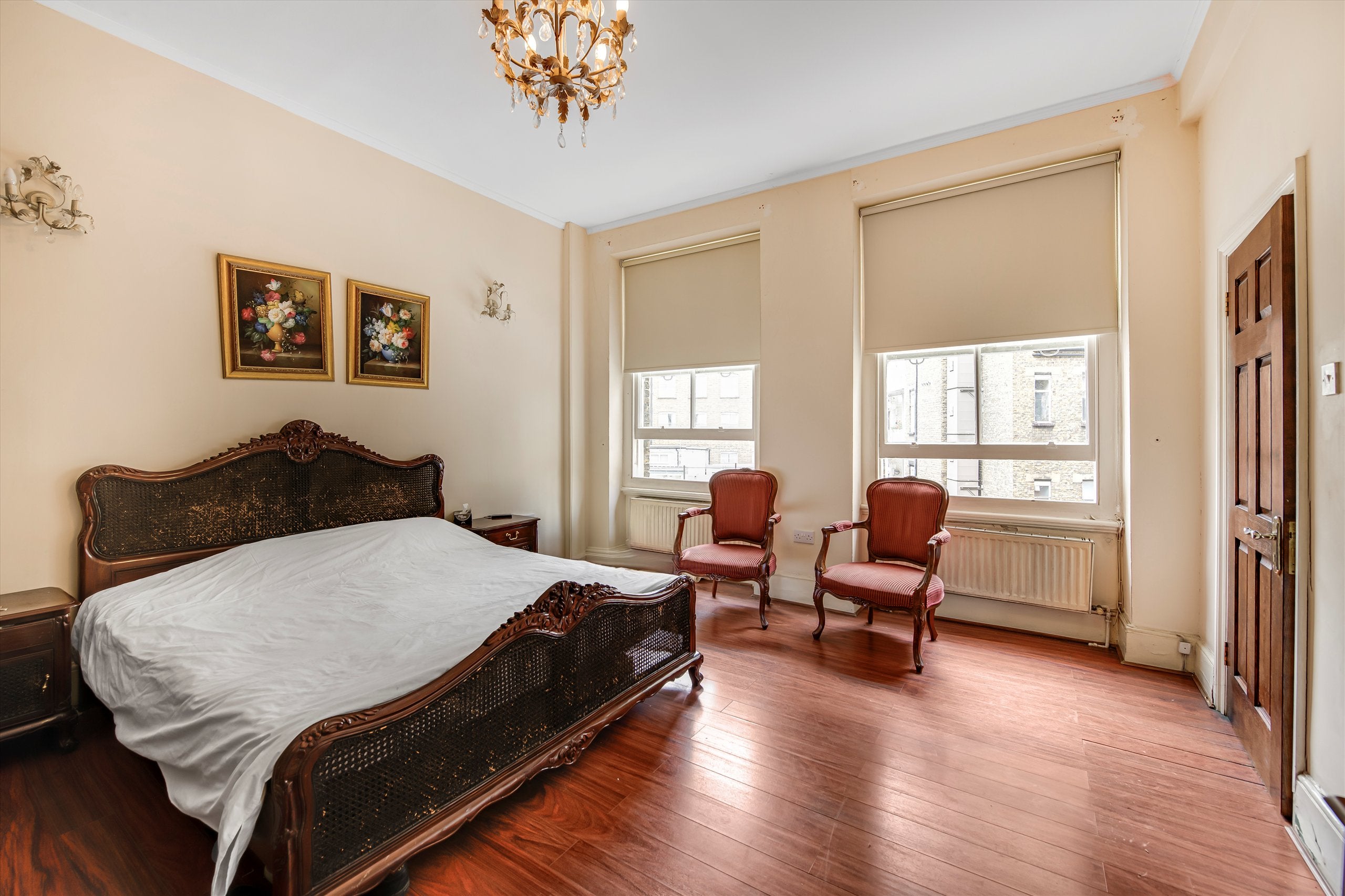 Flat Brompton Road in Greater London