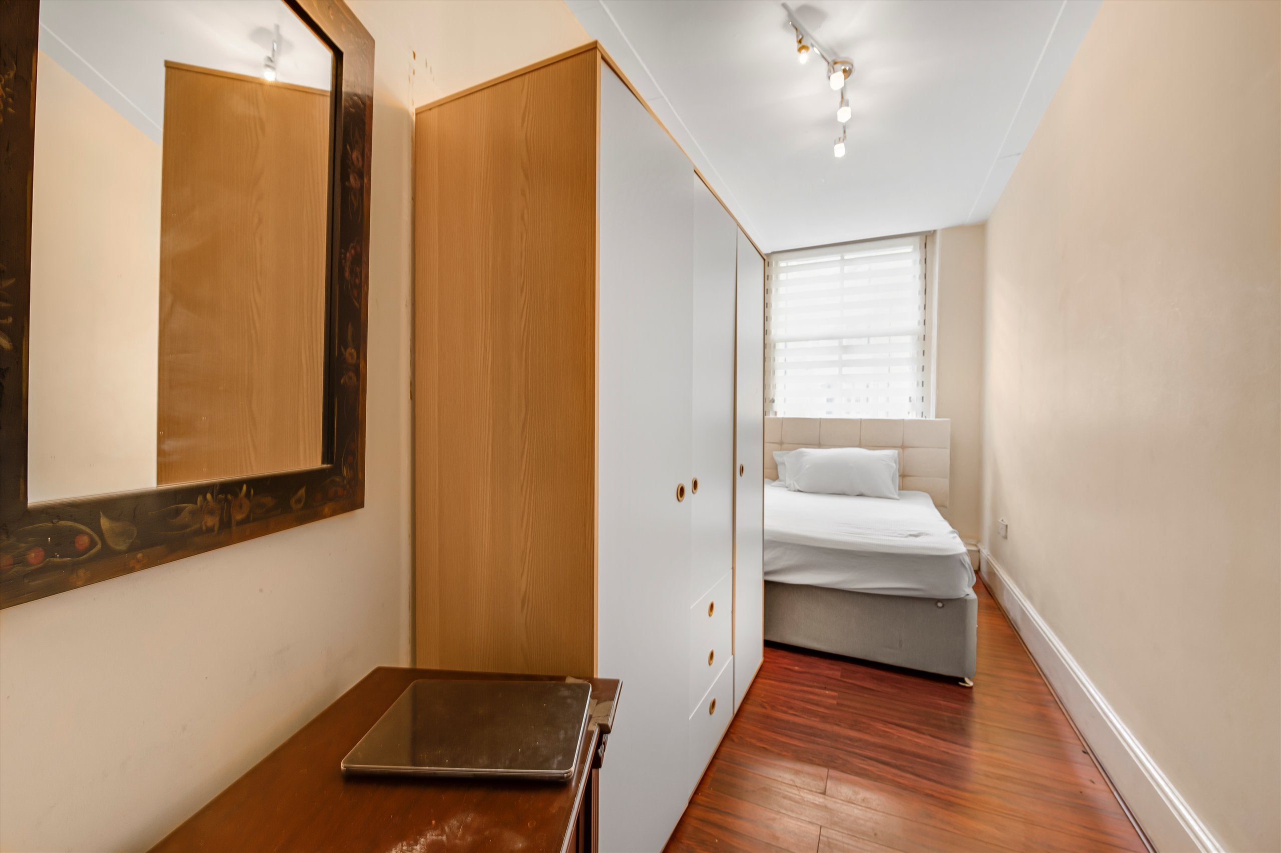 Flat Brompton Road in Greater London