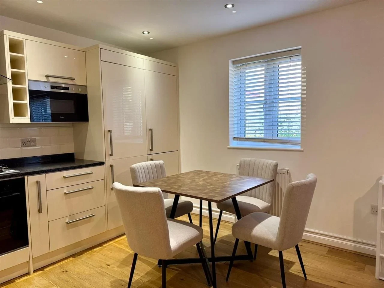 Flat Stables Row in Greater London