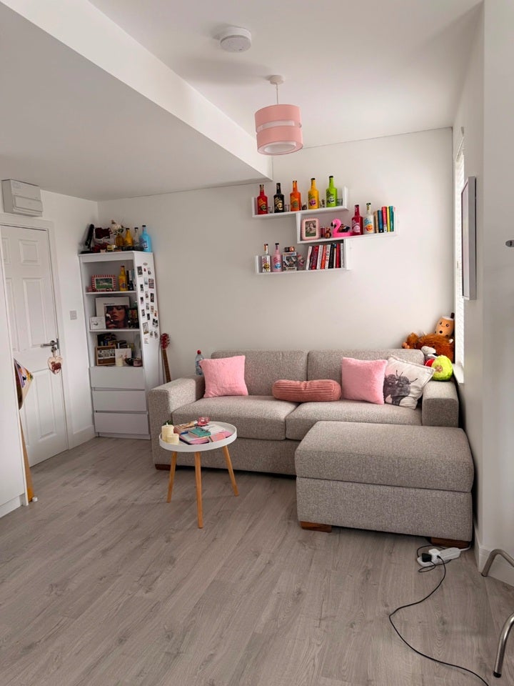 Flat Lordship Lane in Greater London