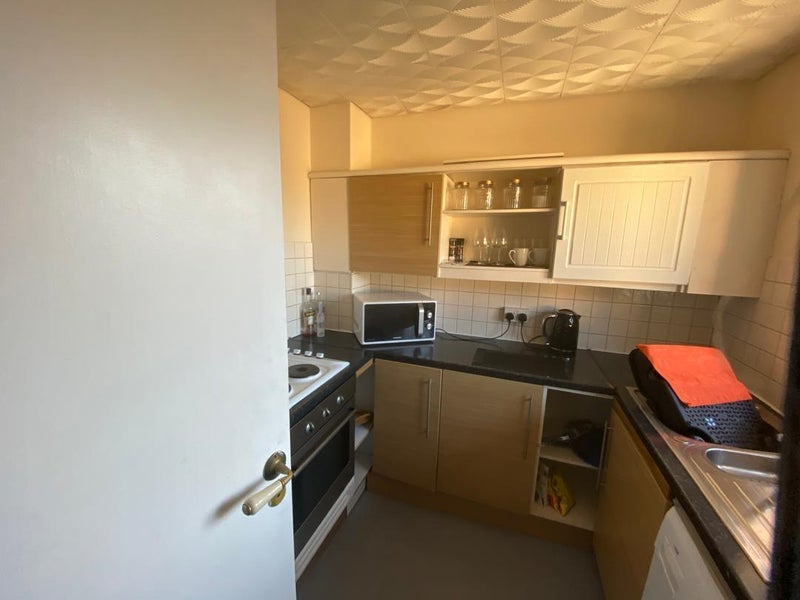 Room Eastgate Close in Greater London