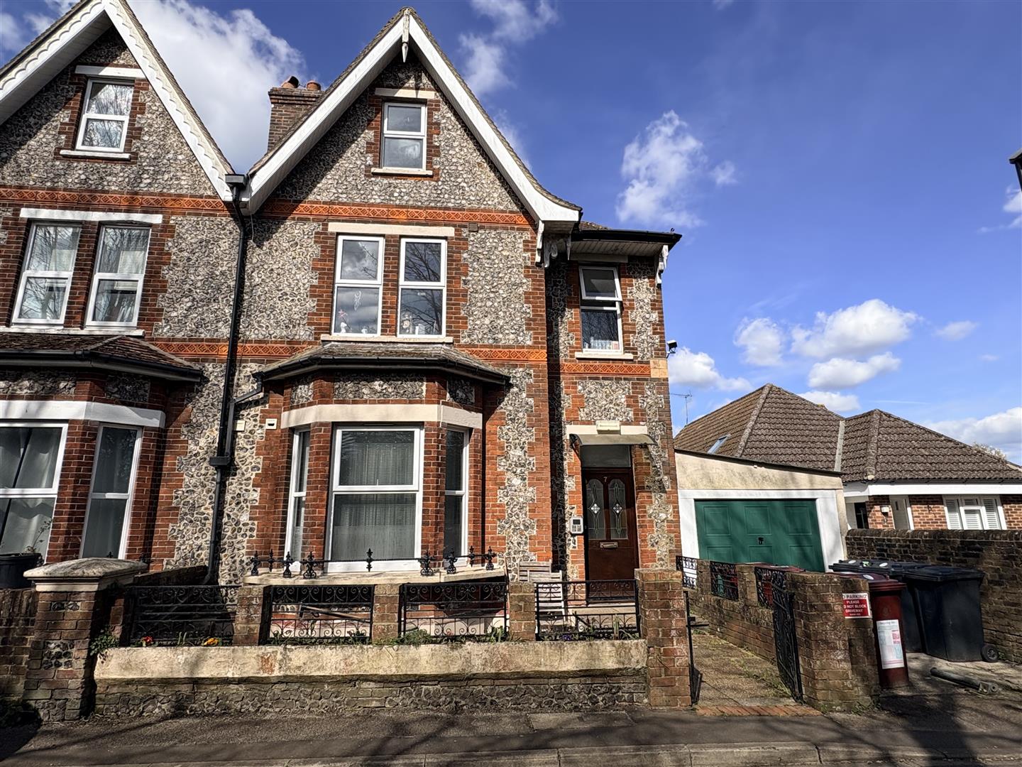 Flat Ettrick Road in Chichester