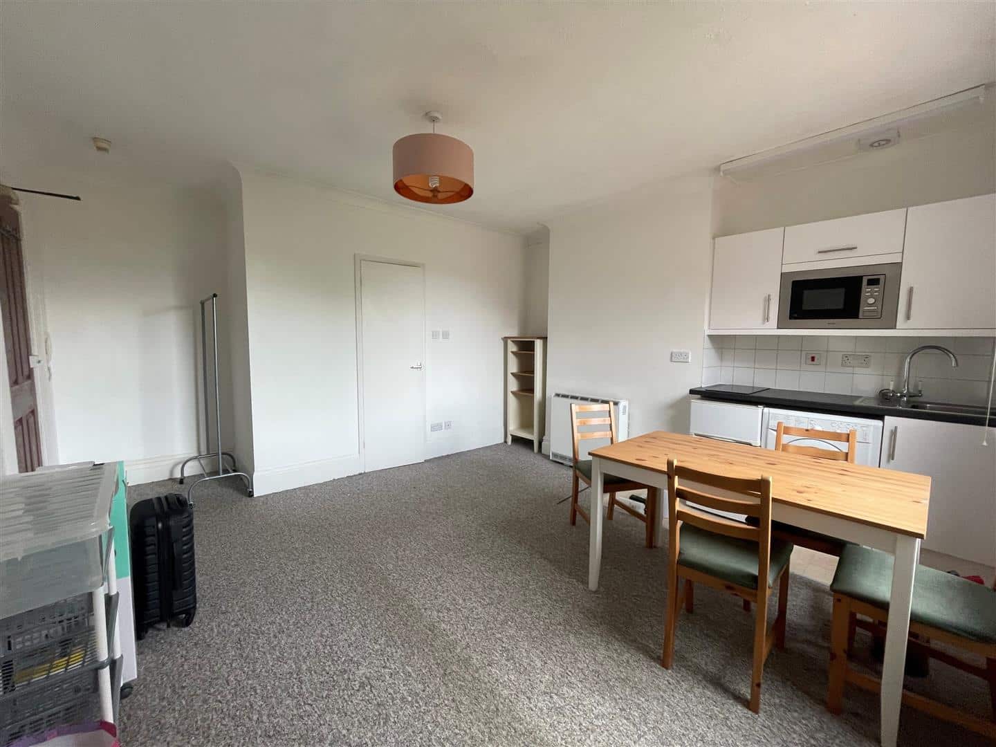 Flat Ettrick Road in Chichester
