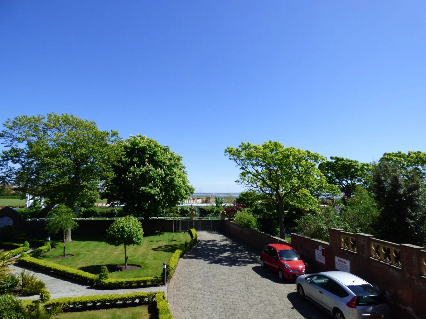 Flat Clifton Drive in Borough of Fylde